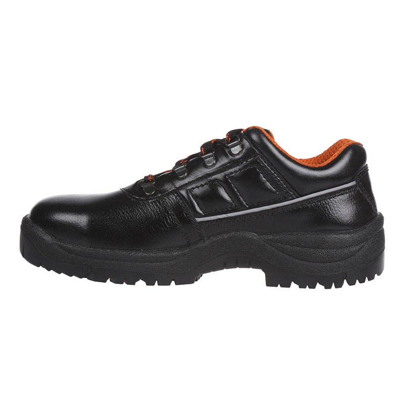 black-and-decker-safety-footwear-BXWB0101IN-04